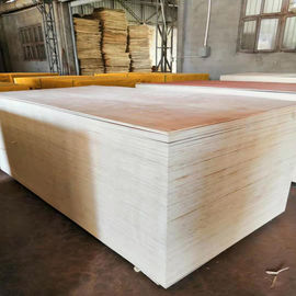 Chine Décoration de meubles de contreplaqué d&#039;Okoume de la colle E1, contreplaqué des biens 9mm usine